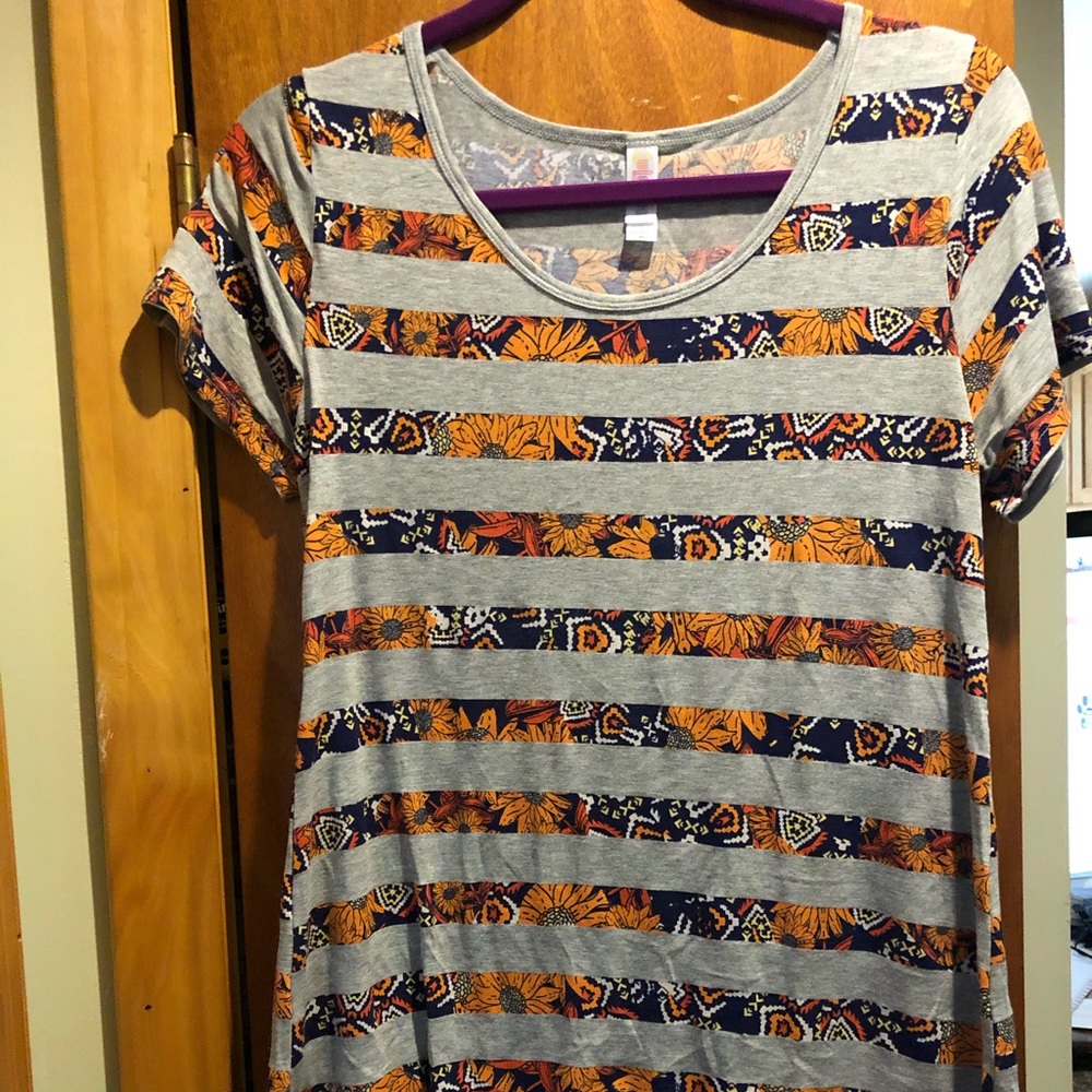 Lularoe Classic Tee